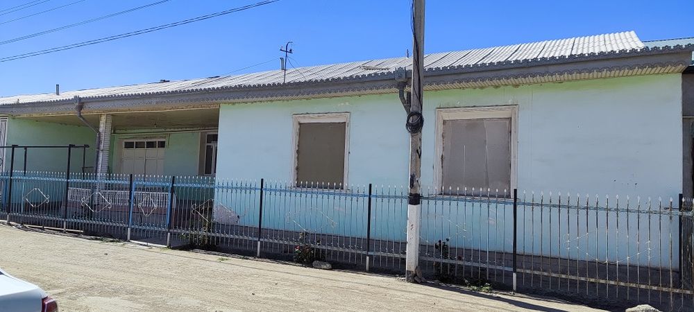 Uy sotiladi ( продется дом)