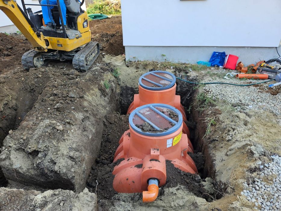 Ministati, fose tricamerale, rezervoare