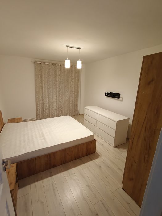 Inchiriez apartament 3 camere zona Pd Ros