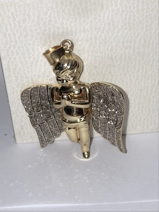 Pandantiv ingeras aur cu diamante