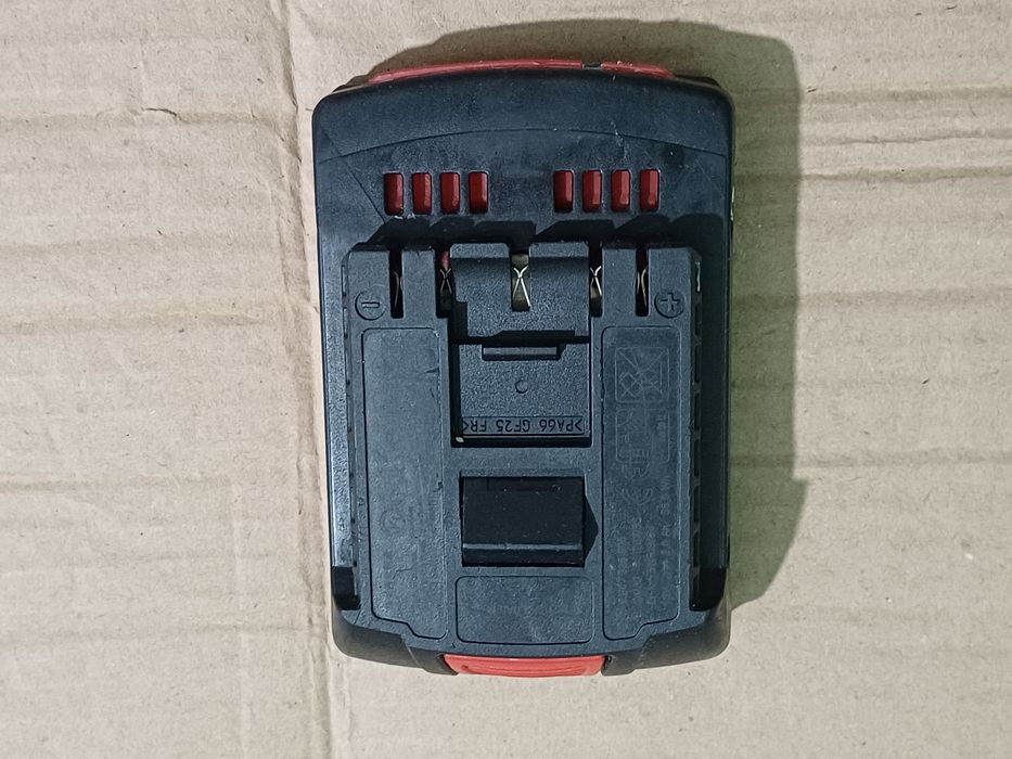 Acumulator baterie Bosch 18v 2A in stare buna