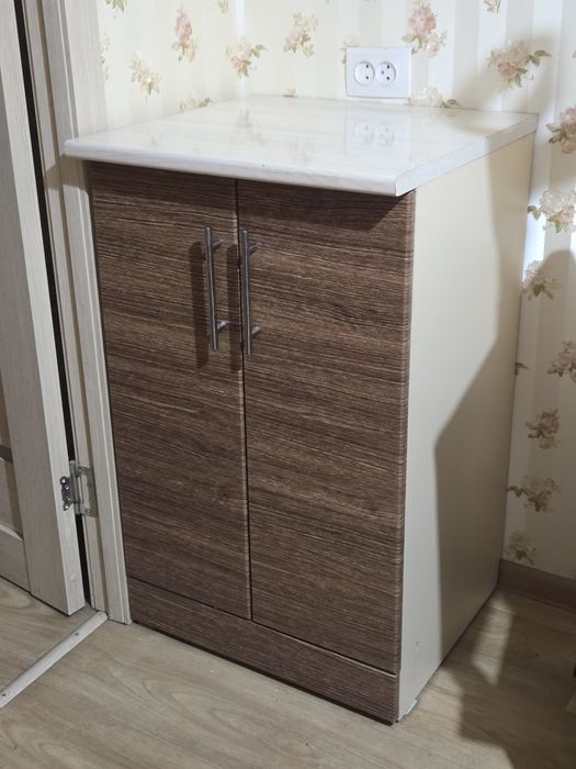 Кухонный гарнитур в отличном состоянии.