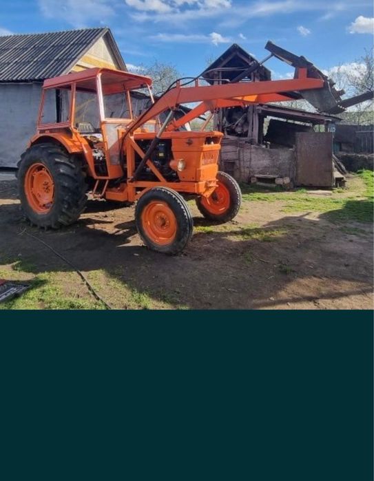 Vand tractor fiat cu incarcator frontal