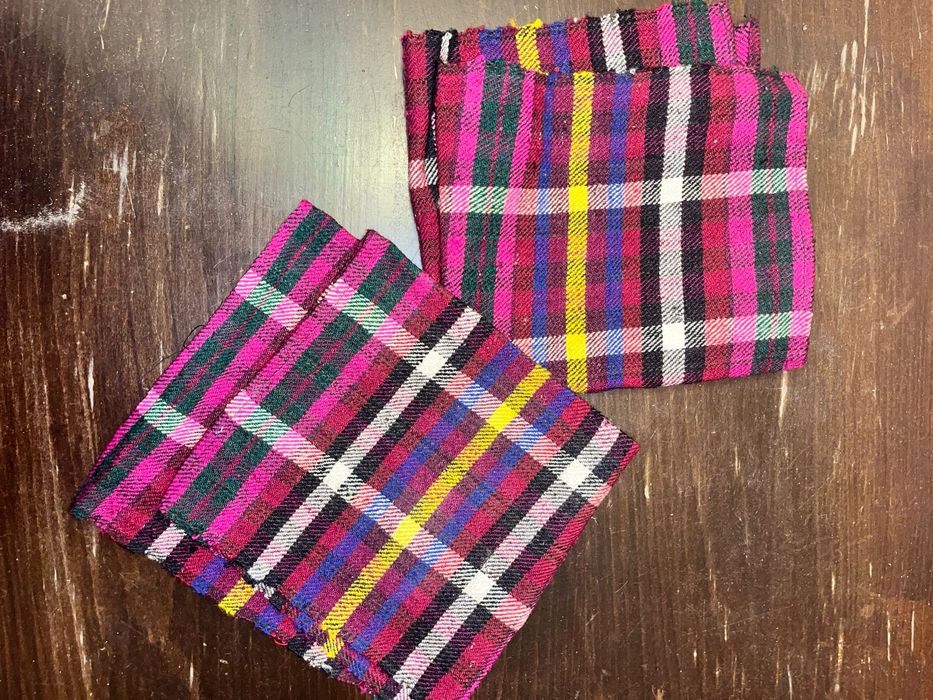 Стари ръчно тъкани платове