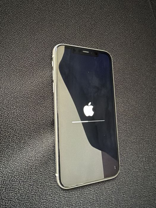 Vand telefon Iphone 11