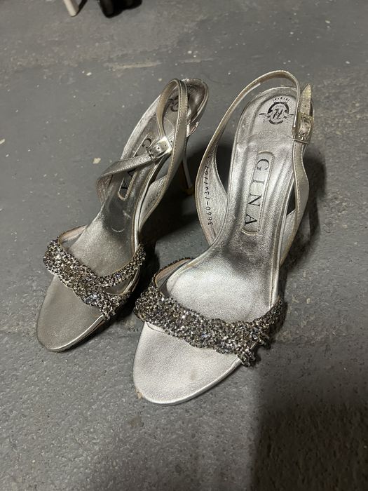 Обувь каблуки разные