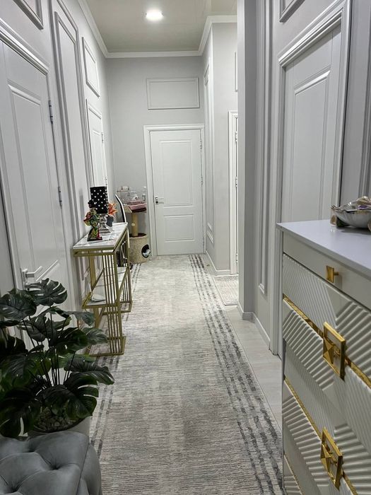 Shota Rustavelli Askiya bozorda 3-honali kvartira. Ipoteka mumkin.