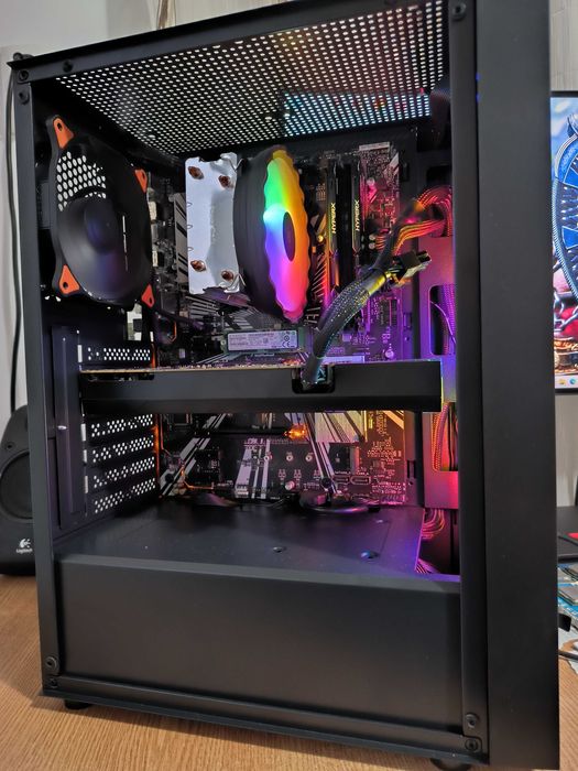 Unitate PC GAMING i5 9600KF 4.6Ghz/16GB DDR4/GTX1070 8GB GDDR5/SSD 256 NVMe/HDD 1TB