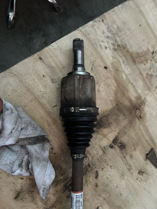 Полуось передняя Ford Explover