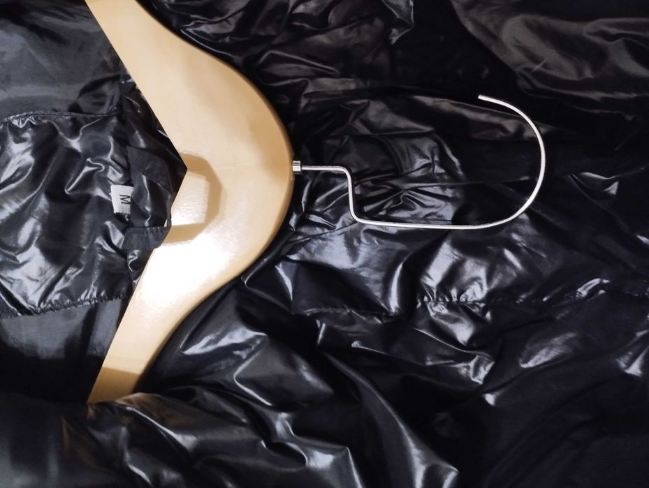 Куртки пальто спортивные костюмы