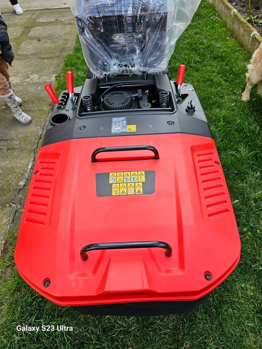 Трактор нов за косене