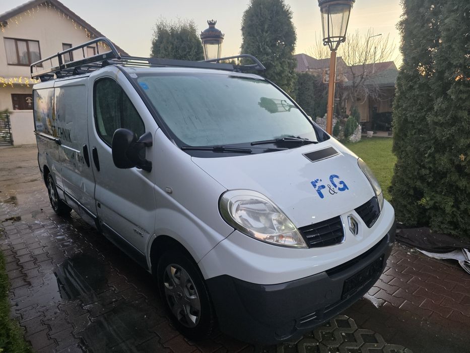 Vand Renault Trafic marfa utilitara 2011