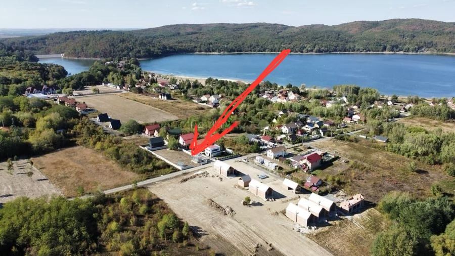Teren 1.100 mp Lacul Surduc | Utilități + Structură Cabană