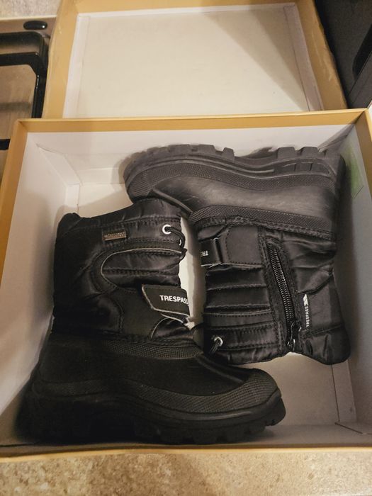 Ghete baieti zapada marca Trespass masura 29