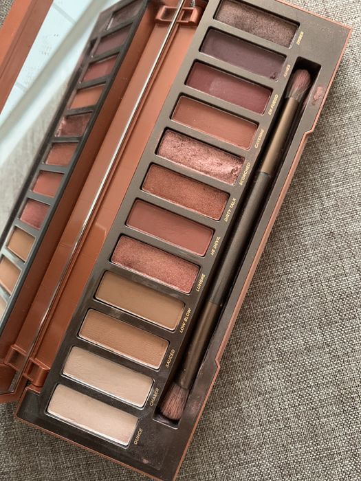 Palete fard, make-up