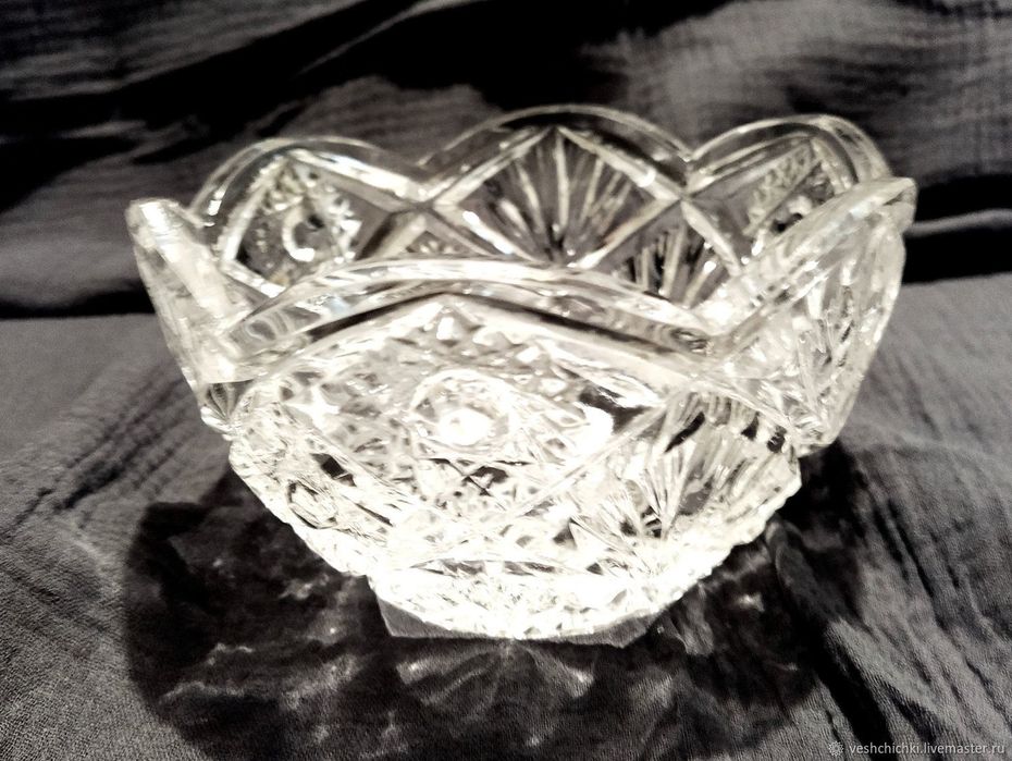 Продам хрусталь тридцать предметов