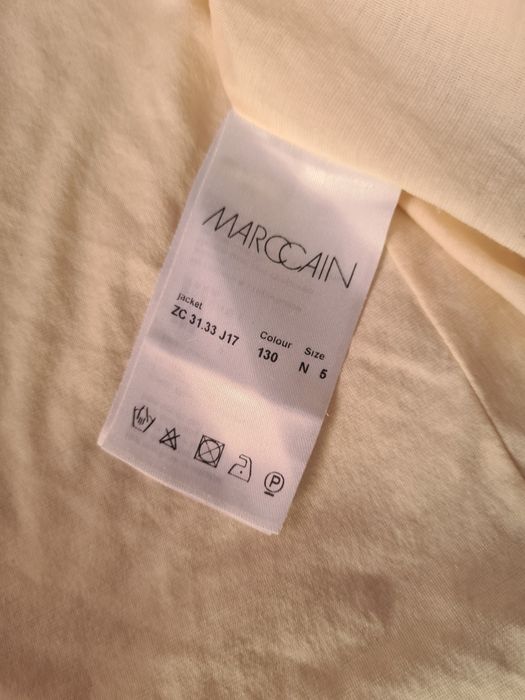 Бежово палто Marccain  размер С