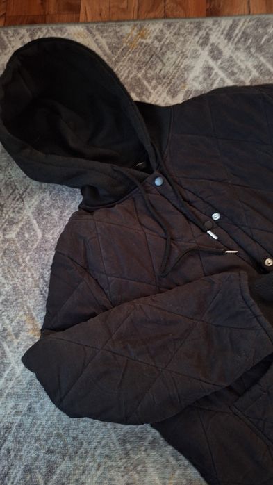 Продам демисезонную куртку 52 размер
