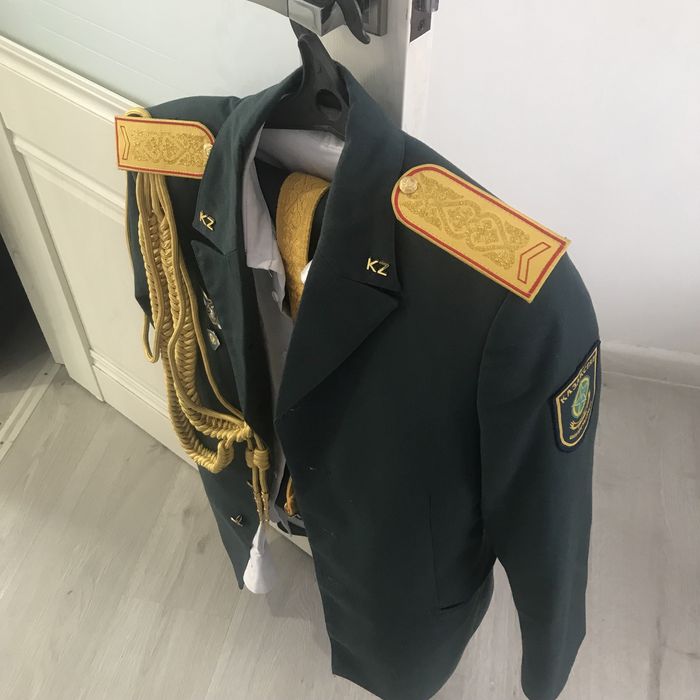 Парадная форма погрань