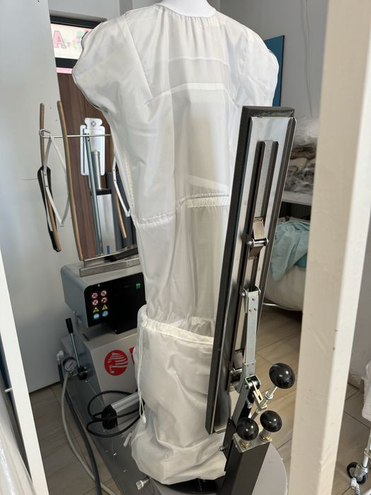 Nou! Manechin uscat, finisat camasi, geci, paltoane, etc