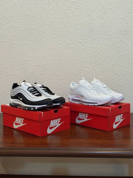 Продам кроссовки Nike
