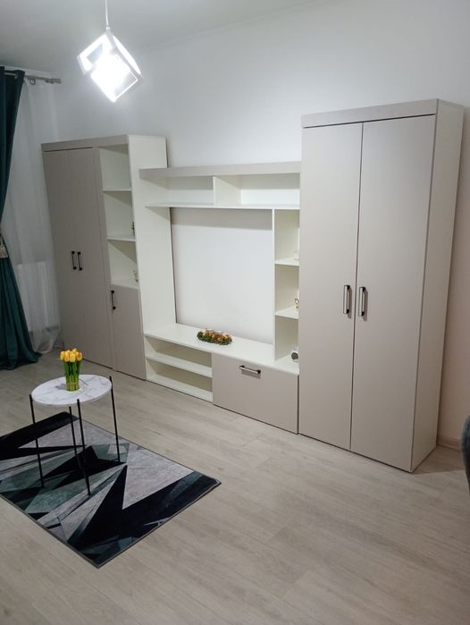 Închiriez garsonieră