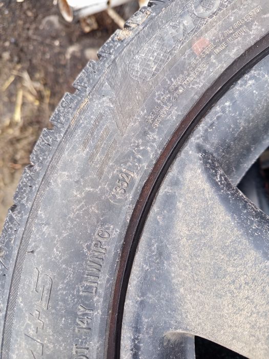 Genti pe 15 Peugeot cu cauciuc