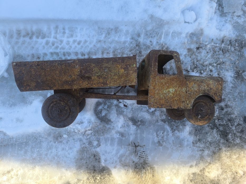 Машина железная из СССР