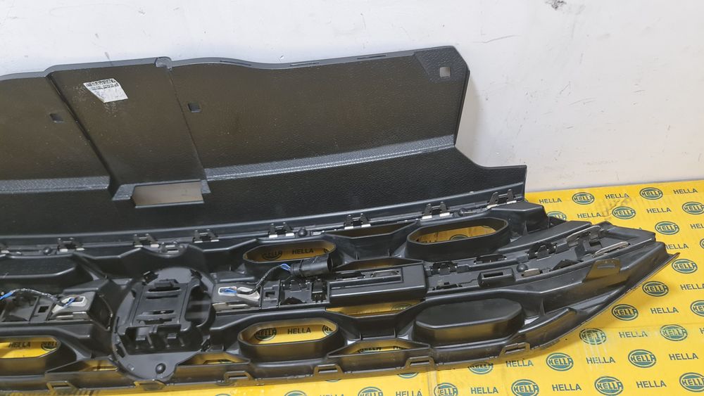 Grila masca bara led drl emblema  VW T-Roc facelift 2ga853653h R line