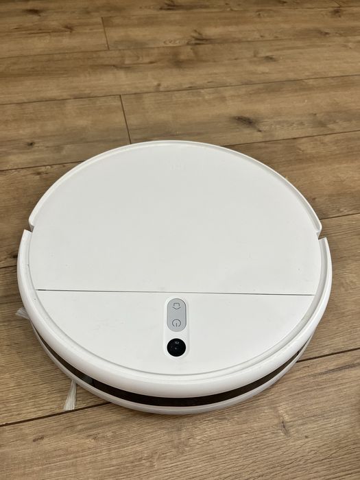 Продам робот пылесос xiaomi