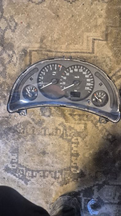 Оригинални Табла / Километраж за Опел Корса Ц 2000- 2005г