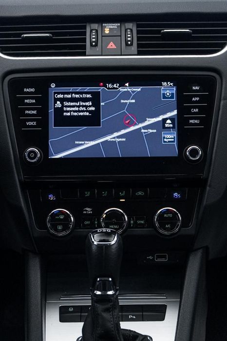 Skoda Octavia Navi/DSG/CarPlay/Camera/AndroidAuto/TVA/Leasing - Rate FARA AVANS