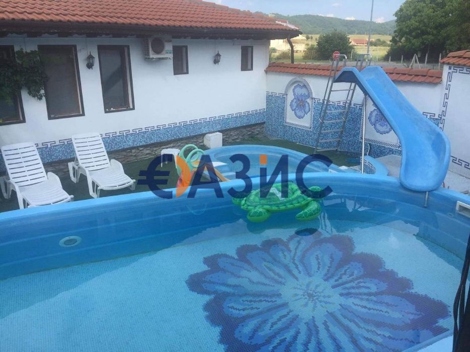 Хотелски комплекс с механа работещ,Малко Търново,обл. Бургас, България