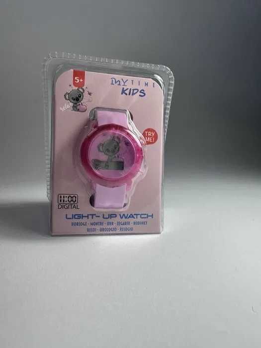 Детски часовник My Time с различни цветове