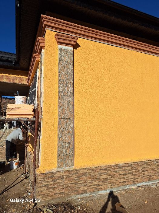 Interioare și exterioare