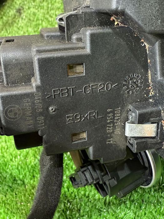 CONTACT CU CHEIE START BMW 318I SERIA 3 E90 LCI 2.0 BENZINA 2008 COD OEM 61359147212 694991307 2011-2019