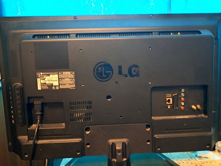 Продам телевизор Lg 32 диагональ