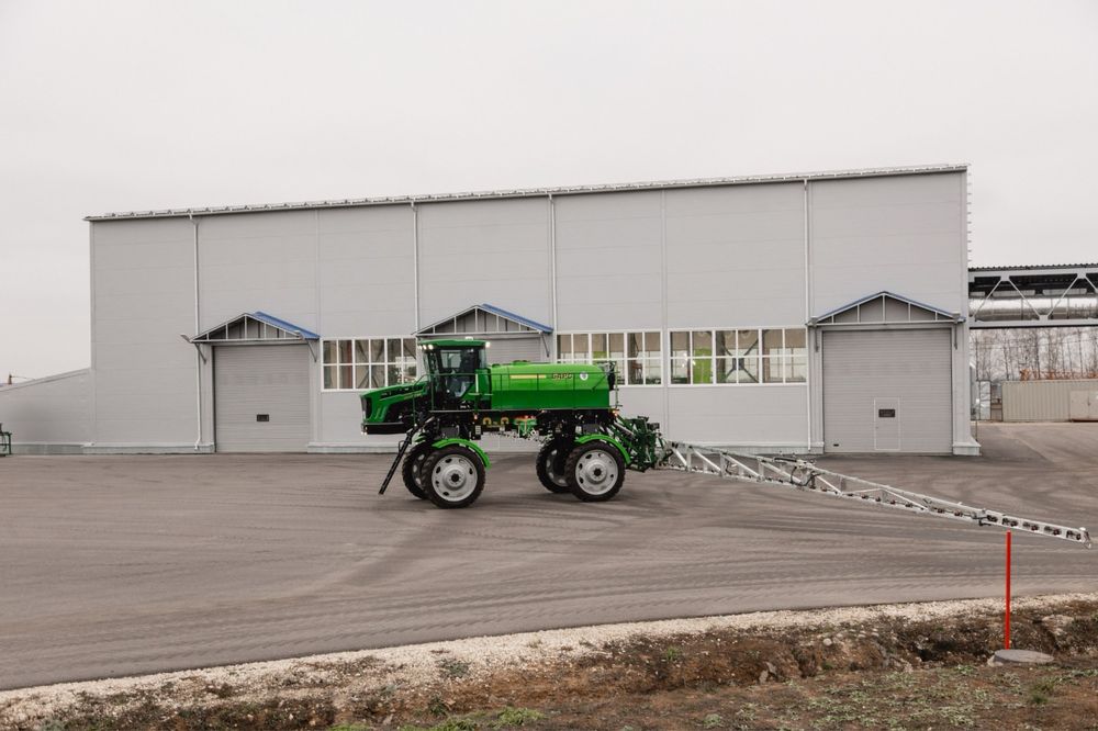 Самоходный опрыскиватель Барс ОС-4000/3000