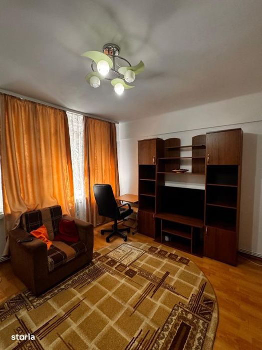 Apartament cu 2 camere decomandat, 50 mp,ultracentrala, zona Teatrul — fotografia 3