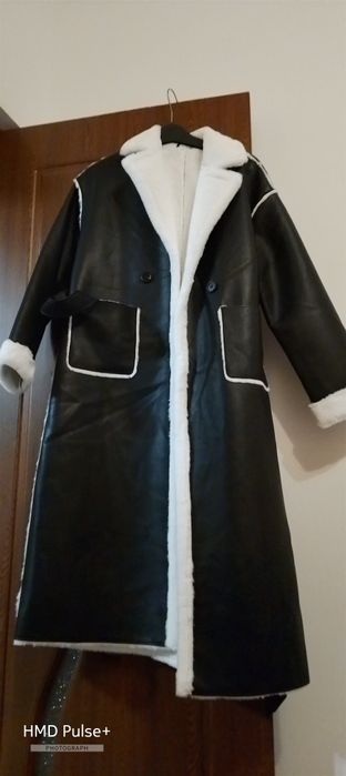 Дамско черно палто