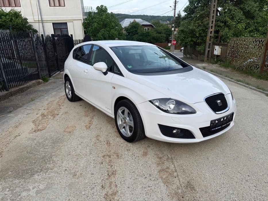 SEAT Leon 2011 — imagine 5