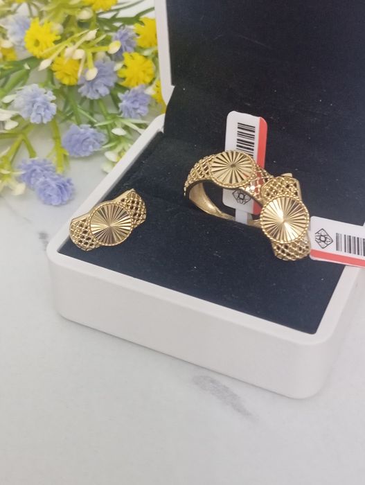 Komplekt uzuk va ziraklar 585 proba