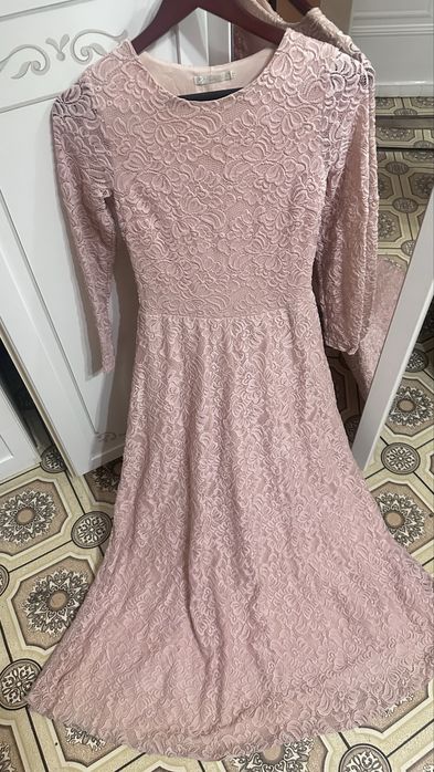 платье в отличном состоянии