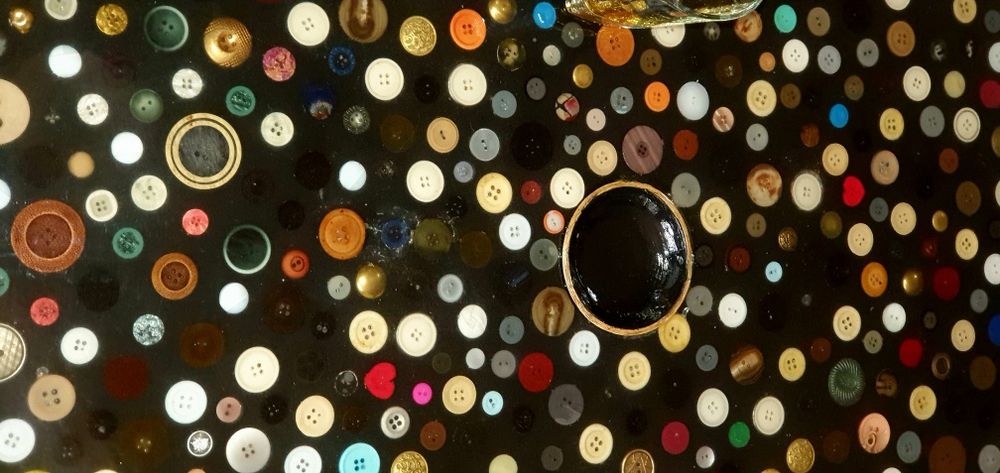 Холна маса с епоксидна смола