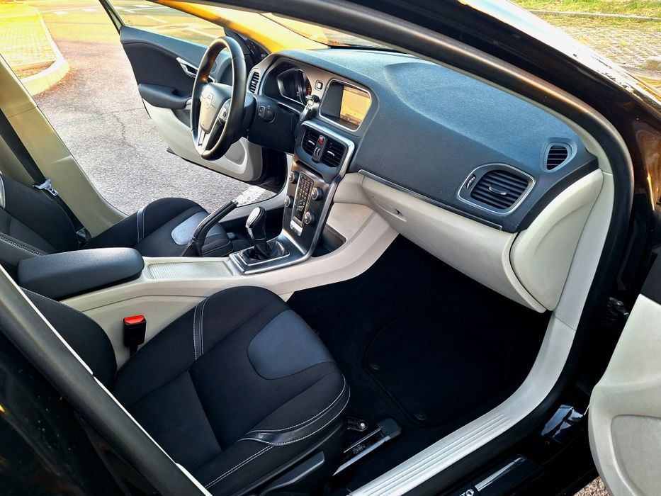 Volvo V40 1.6D 2014 Deosebit