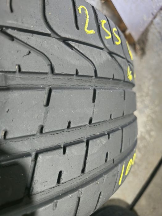 1x 255 40 20 vara pirelli