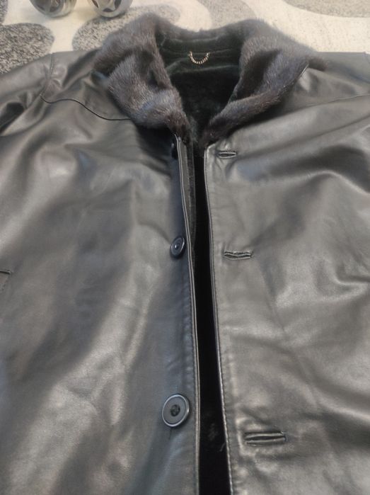 Продам кожаную дубленку