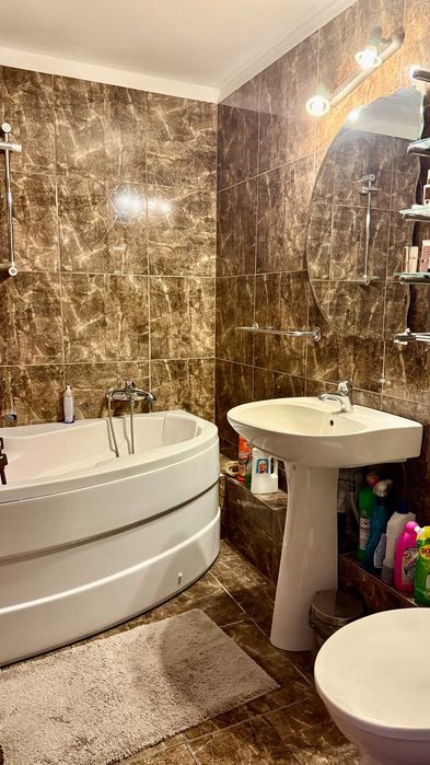 Vanzare Apartament 2 camere decomandat | 56 mp | Etaj 3/4 | Rahova – zonă liniștită