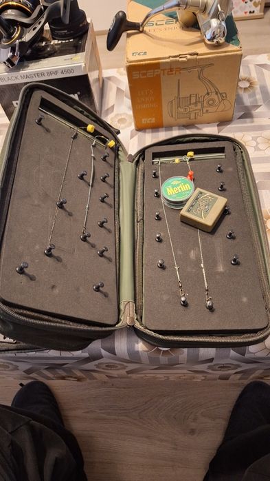 Въдици, макари шаранджийски принадлежности.