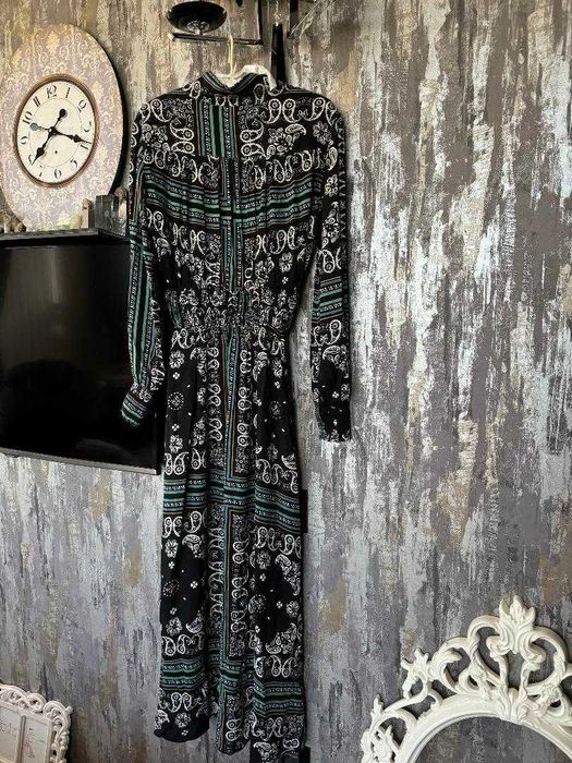 Rochie cu maneci lungi NOUA_marime S_Stradivarius